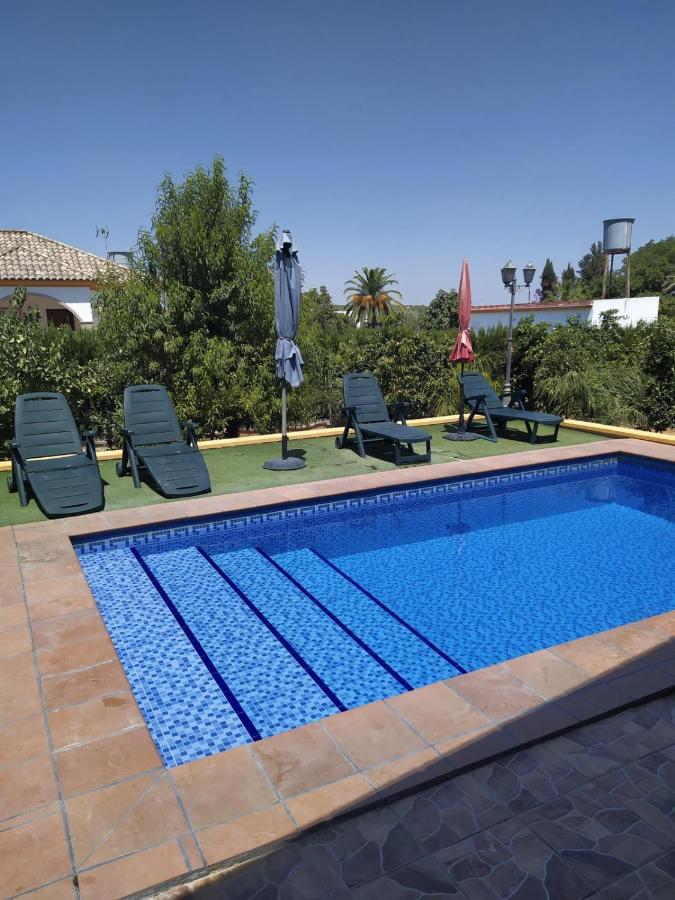 Casa De Madera El Oasis El Palomar Villa Seville Exterior photo